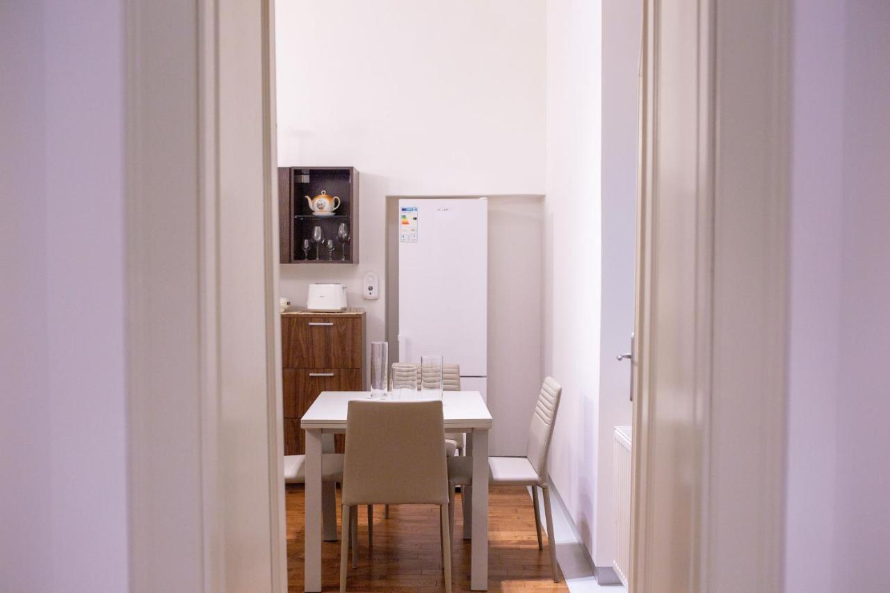 Alessia Apartment In The Old Town Timisoara Exterior photo